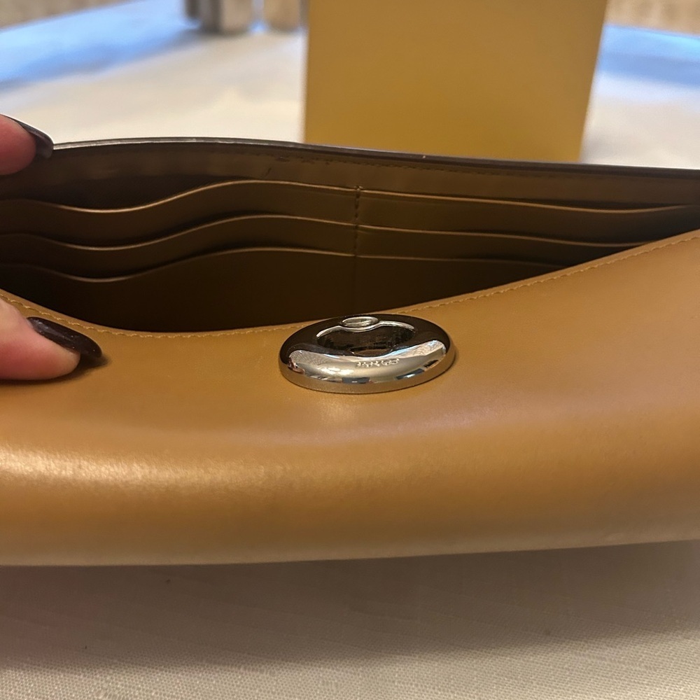 Coach Tan Leather Wallet - Picture 5 of 9